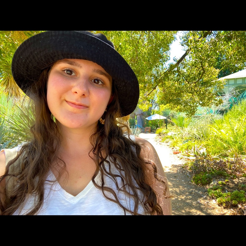 Meet your Posher, Melanie